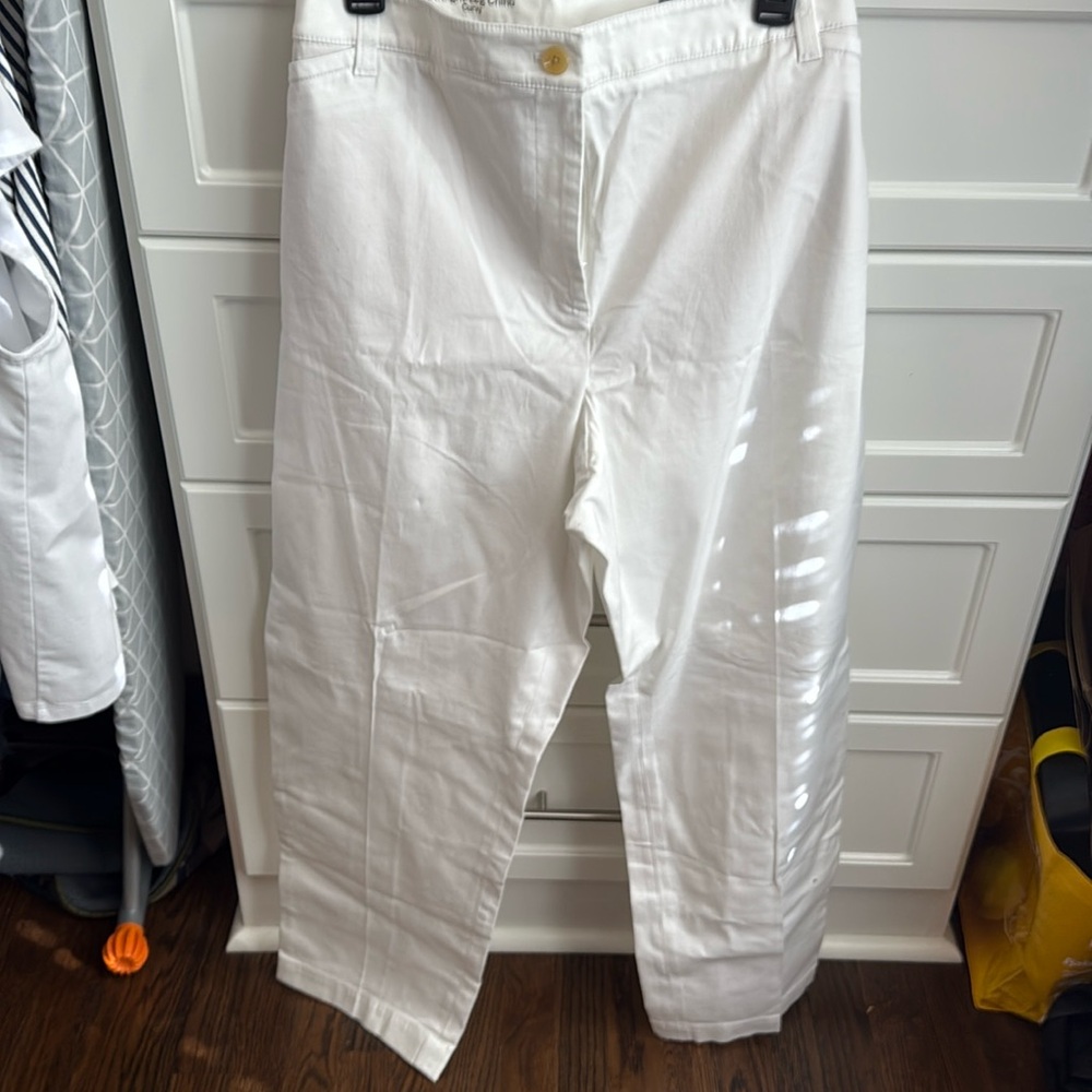 Talbots white straight leg Chino plus size circle